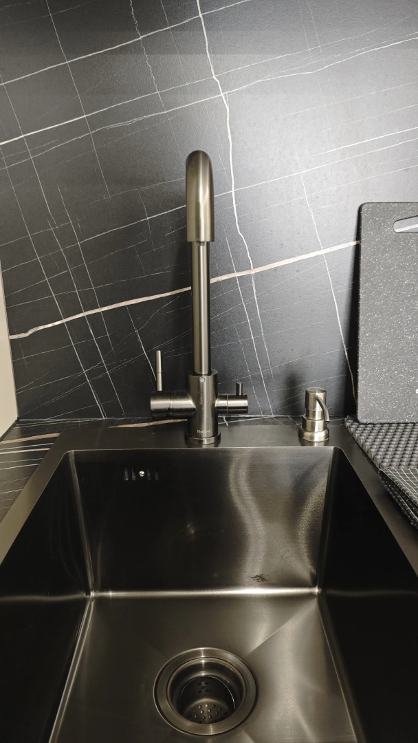 Новая Студия -апартамент с кухней, посудомойкой, стиралкой для двоих + допместо 3 этаж 10 минут от центра Нижнего Новгорода