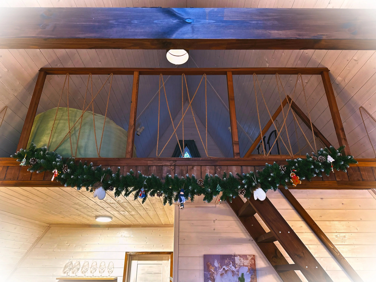 Частный дом с камином