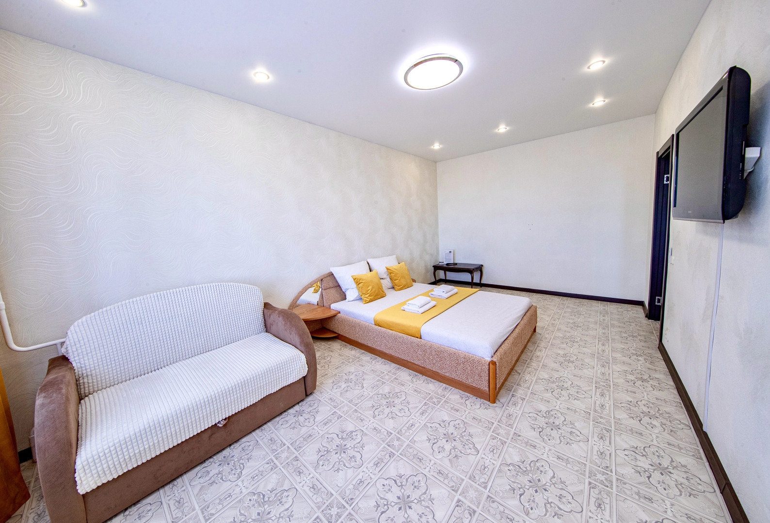 Апартаменты FSF Однушка В Мирном 6/3-Бесконтактный заезд