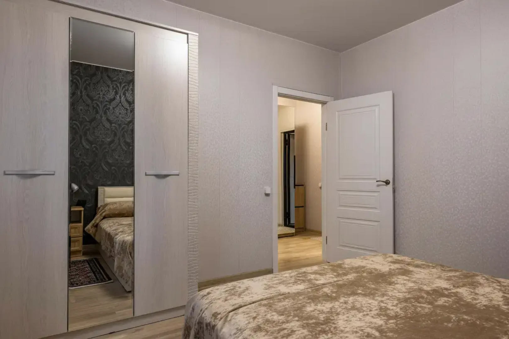 Гостевой дом Комфортный двухсекционный дом с отдельными входами