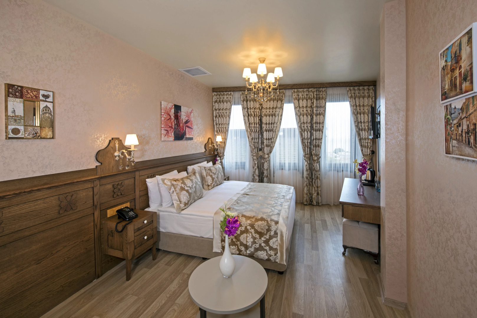 Отель Perapolis