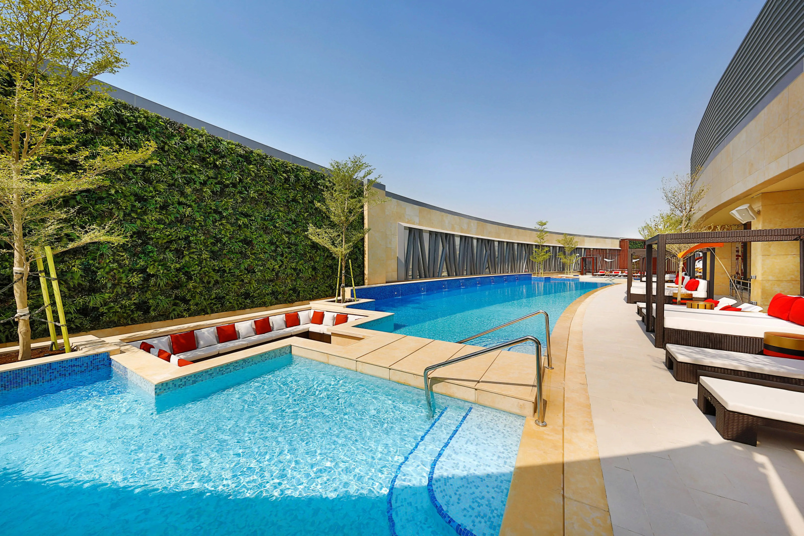 Отель AlRayyan Доха, Curio Collection by Hilton