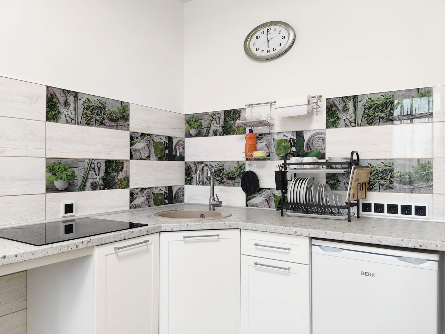 Апартаменты у моря на Октябрьской