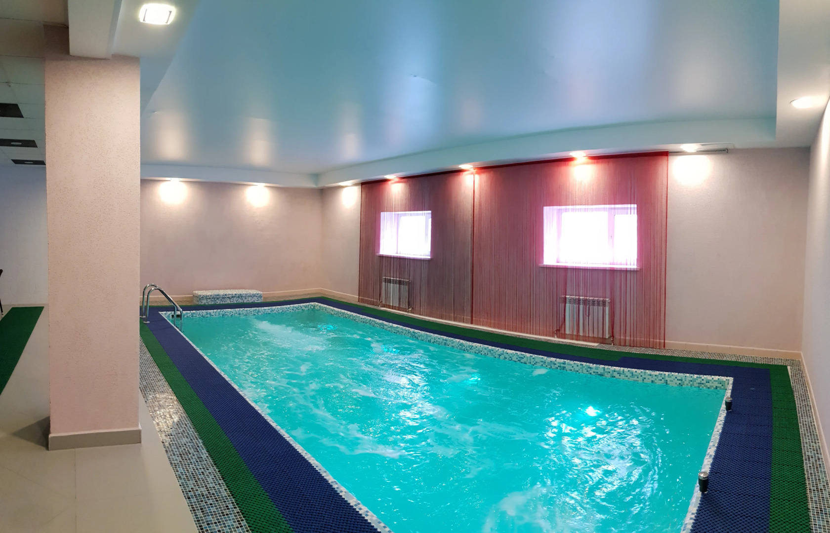 Отель Ливадия