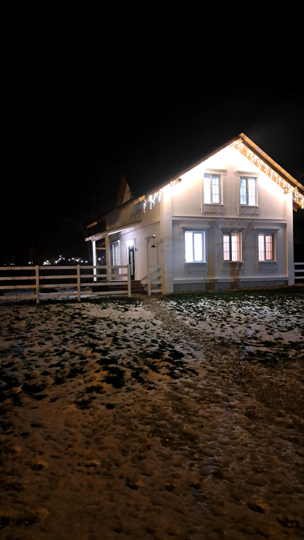 Частный дом Белый дом