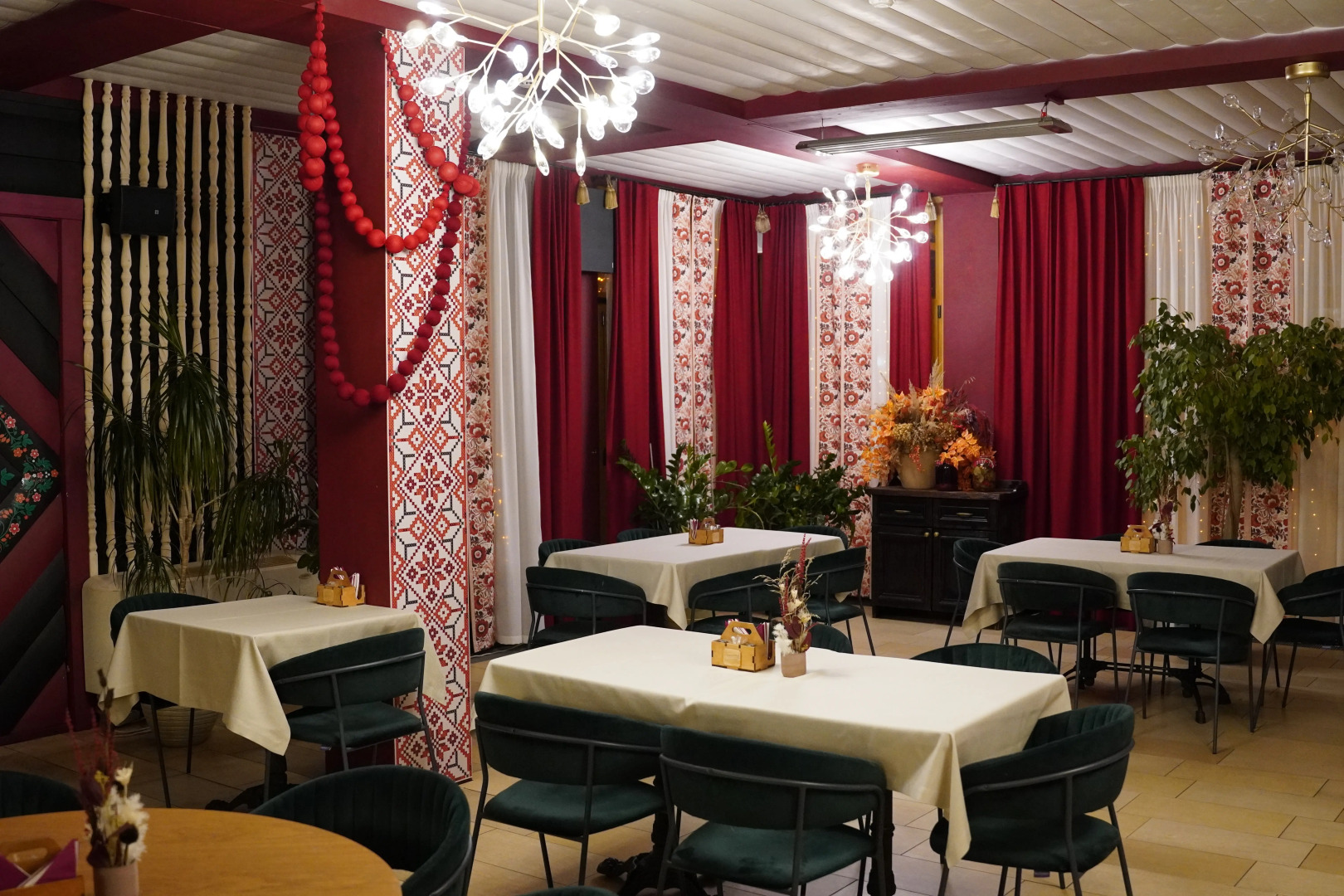 Гостиница Алеша Попович Двор