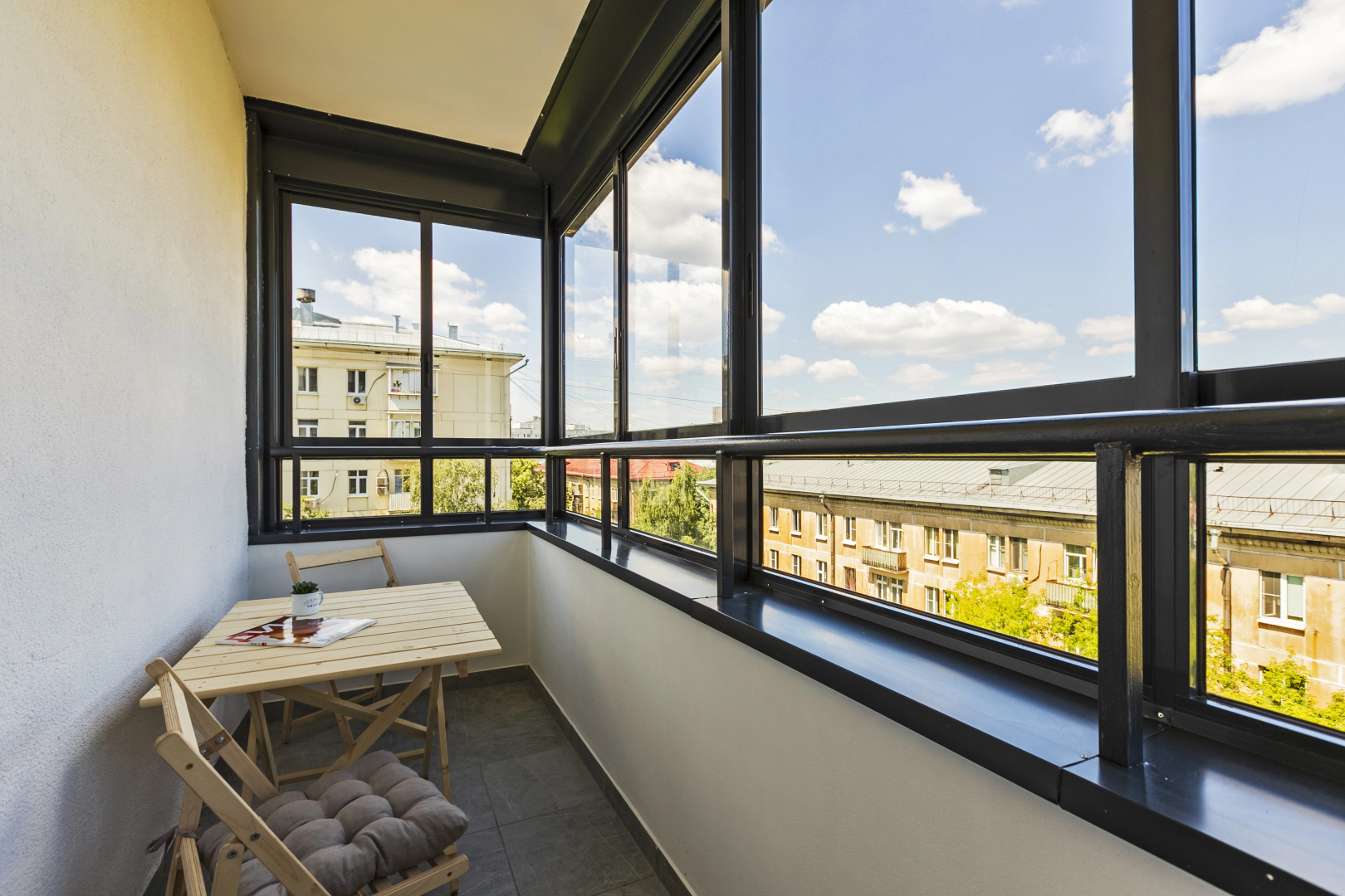 Great view 2-rooms Apartment 2 Min Walk to Raykin Plaza