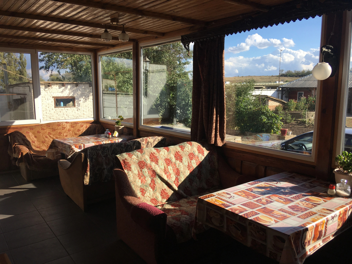 Belyij Dom Na Trasse M4 Don Hotel	