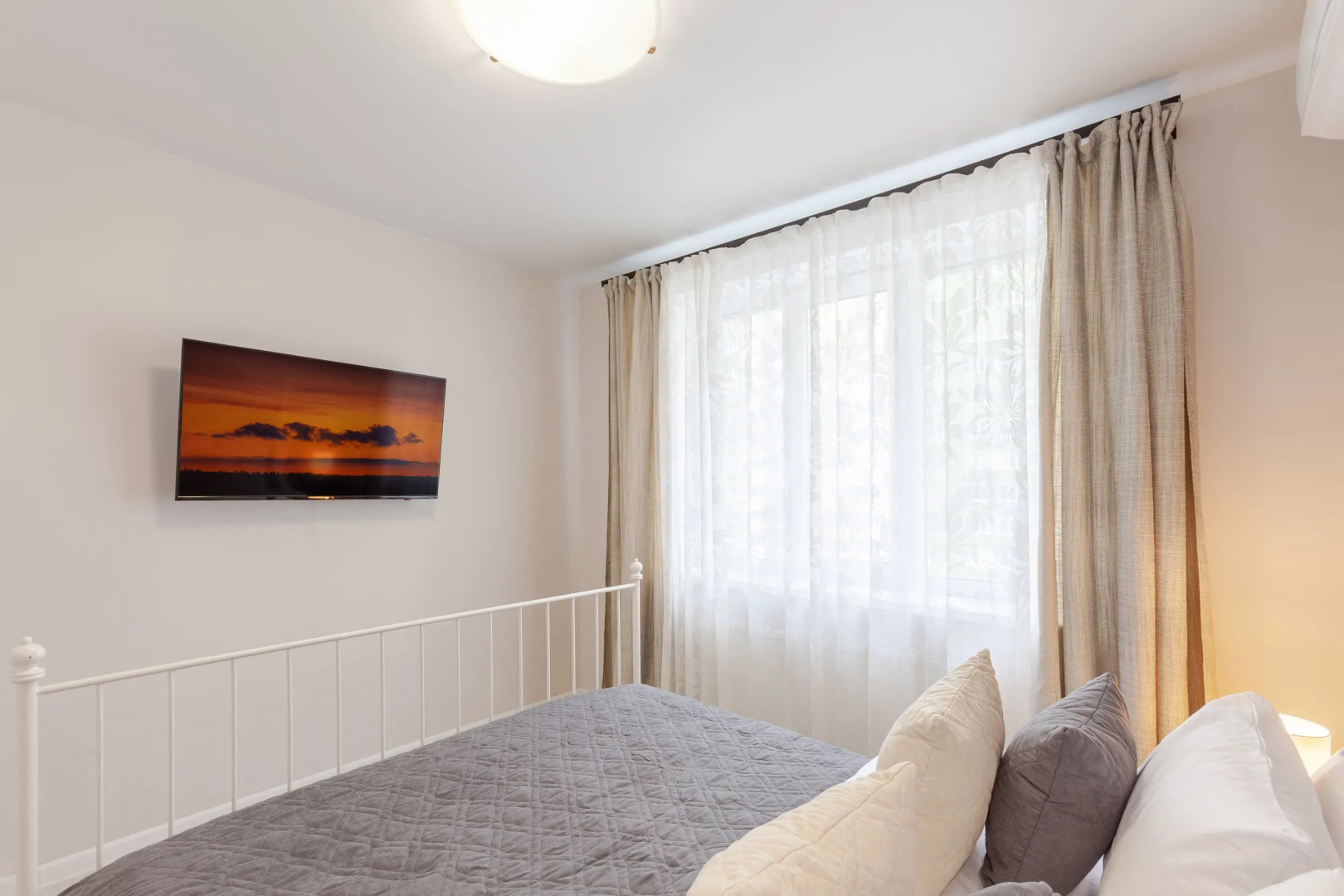 Апартаменты евродвушка RentPlaza класса LUX