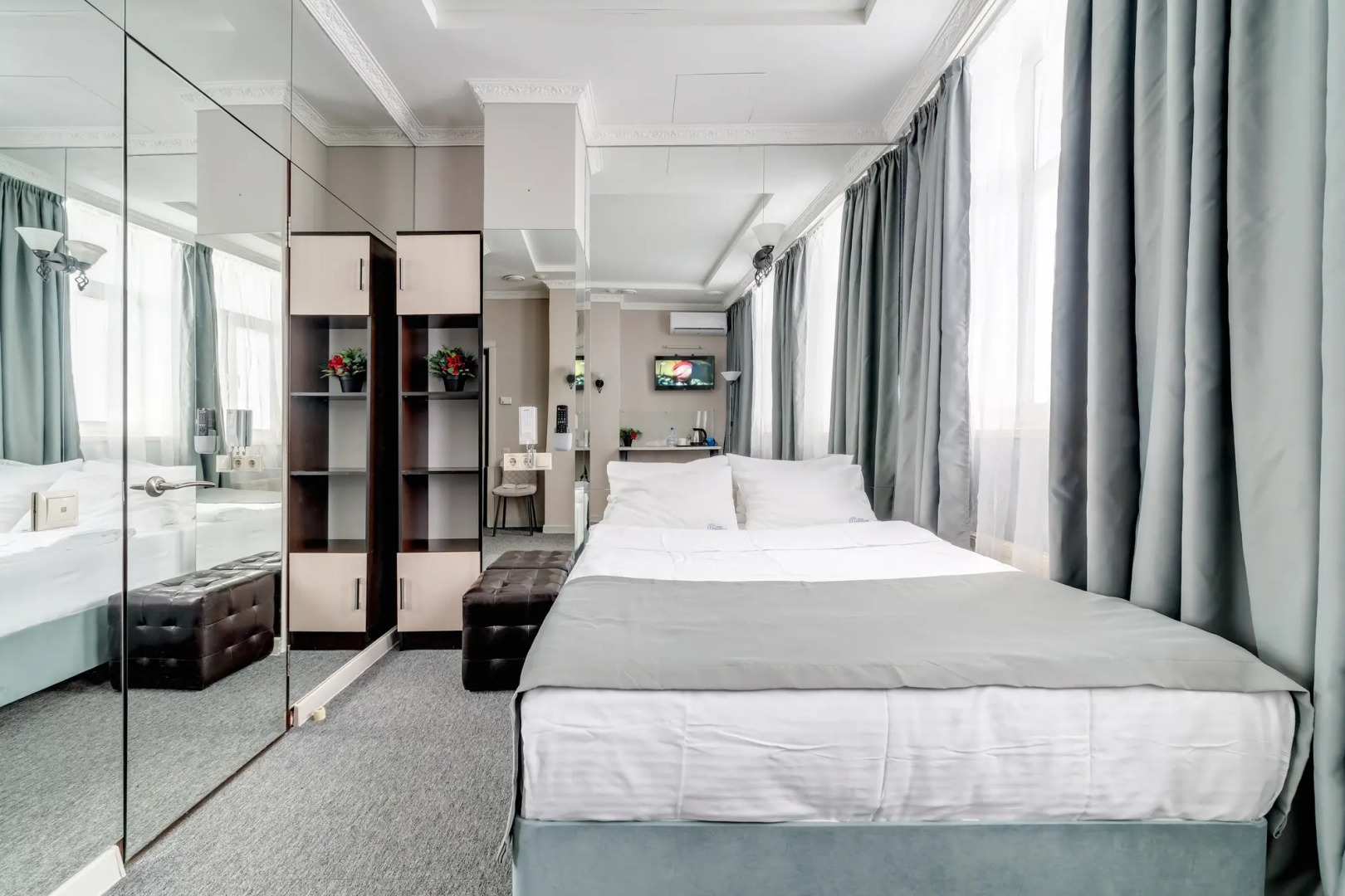 Отель Гипноз на Цветном