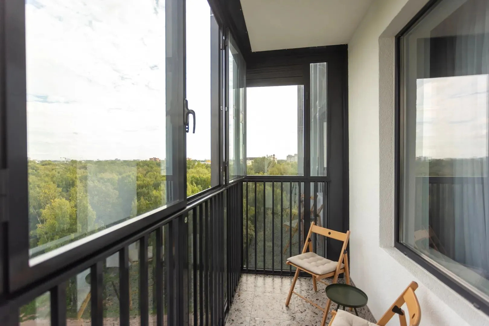 Апартаменты F-Apart светлые и современные