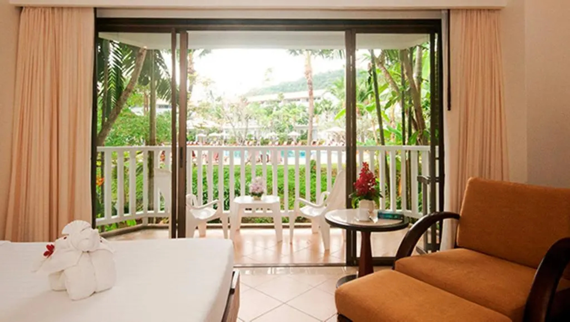 Курортный отель Aonang Villa Resort