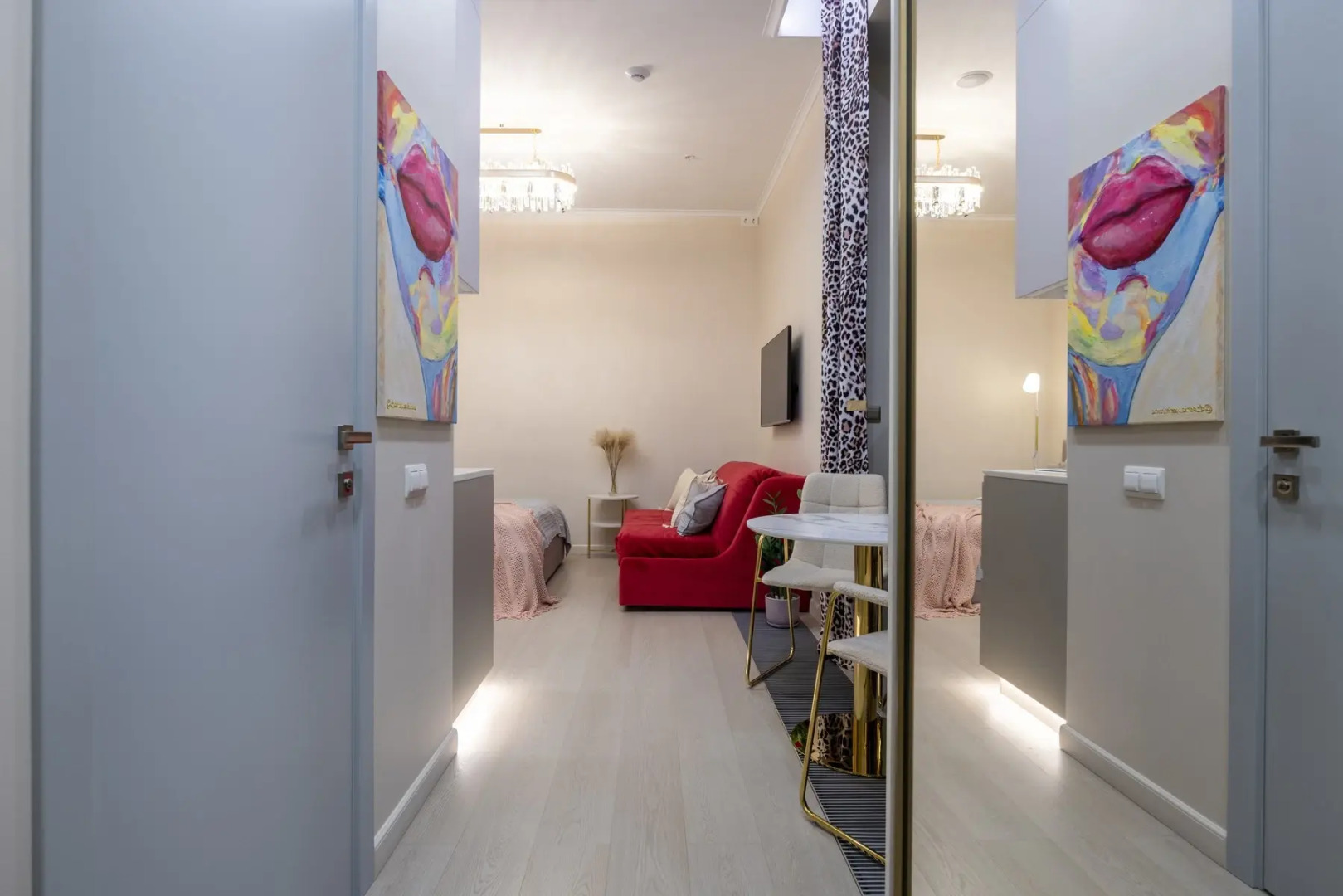 Апартаменты Алис Sun-Kissed Interiors