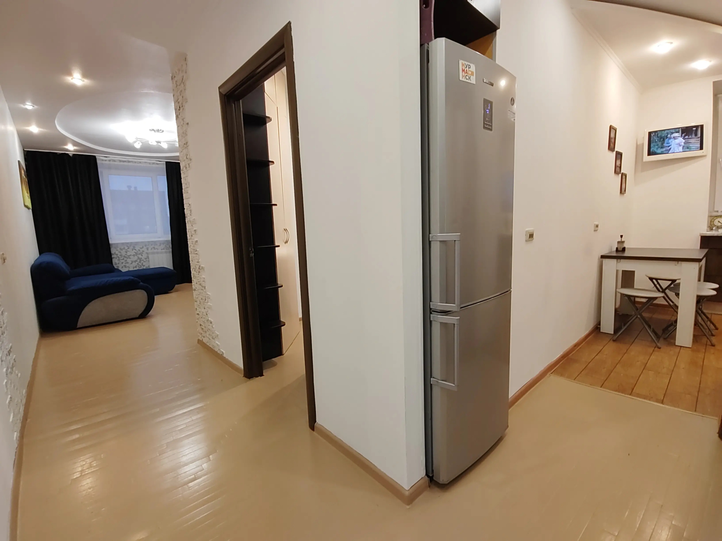 Квартира трёхкомнатная в центре у драматического театра