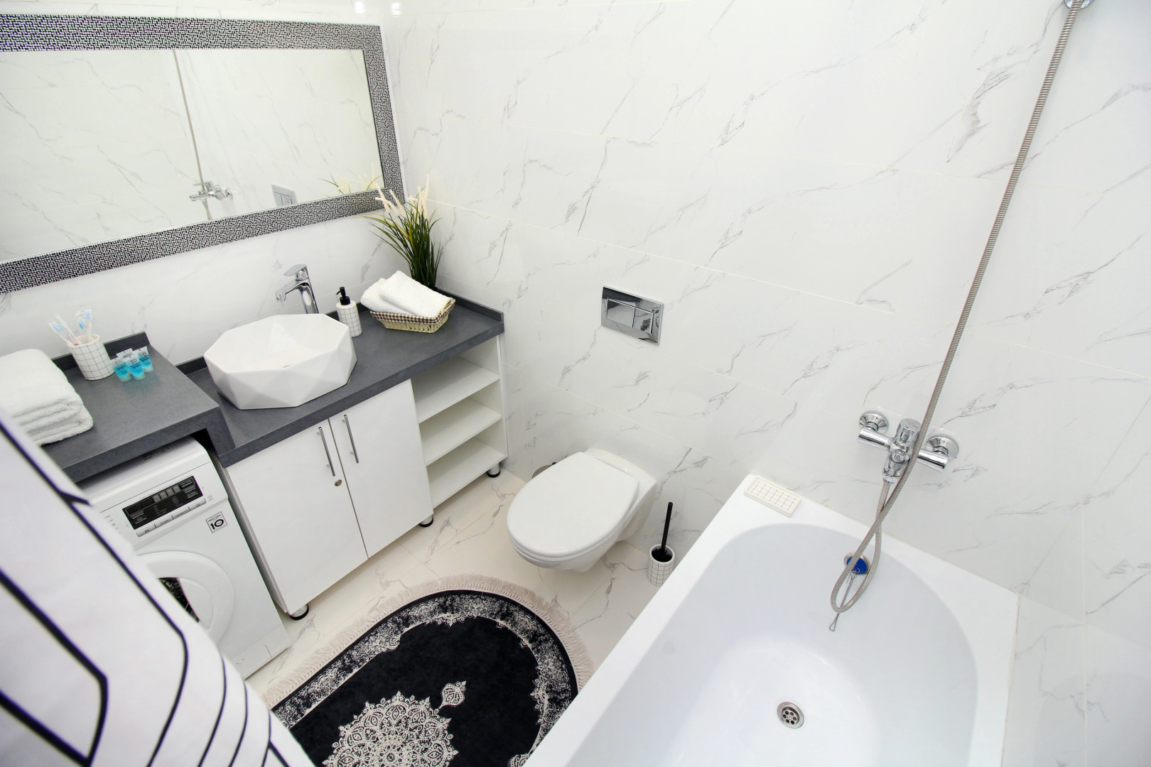 Апартаменты Great cozy Apt in the heart of the city