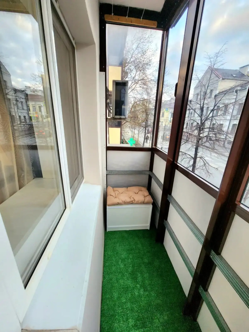 Квартира новая и светлая, рядом Кремль и парк Черное озеро