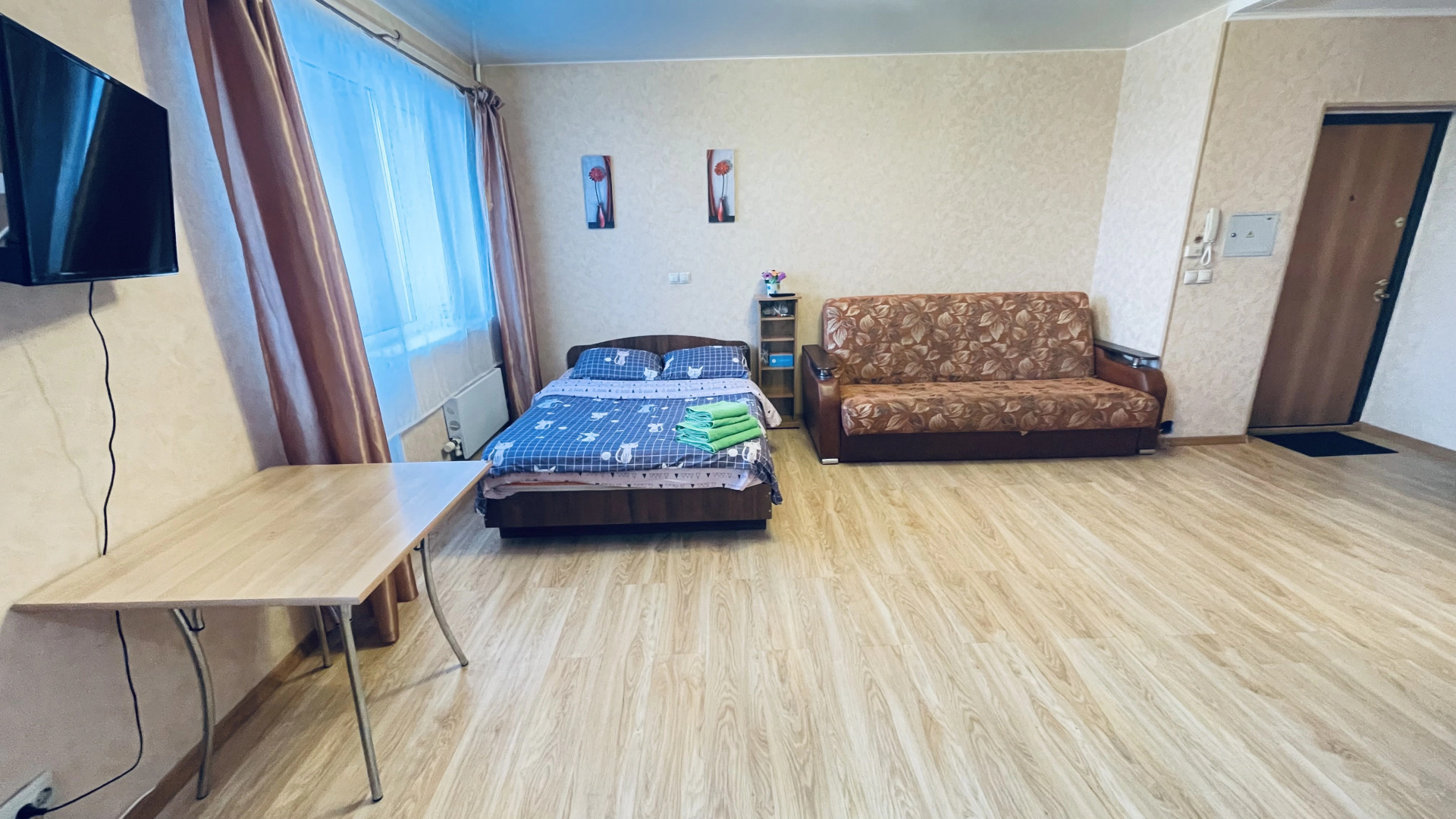 Апартаменты Рощинская 9