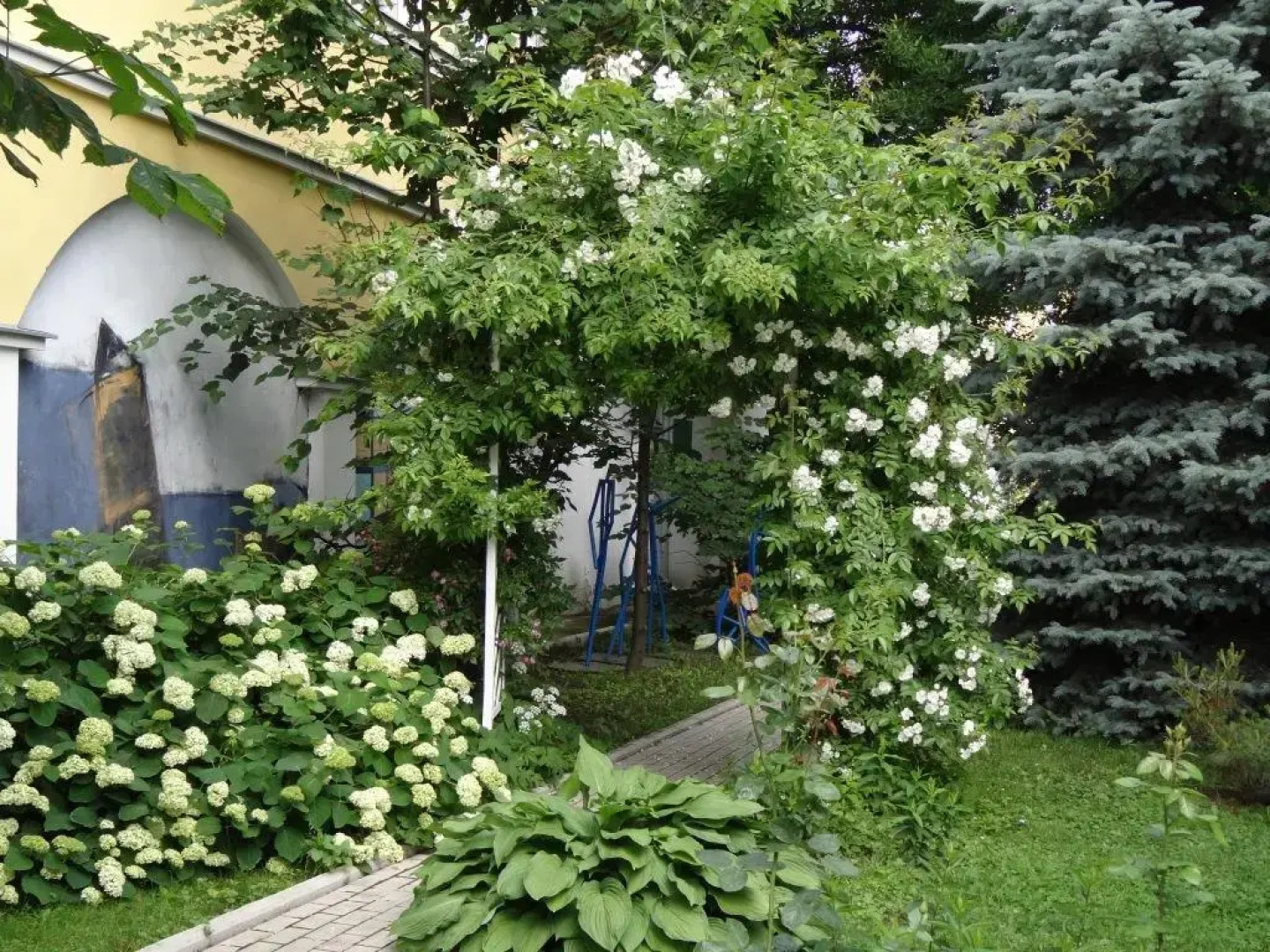 Отель Эрлангенский Дом