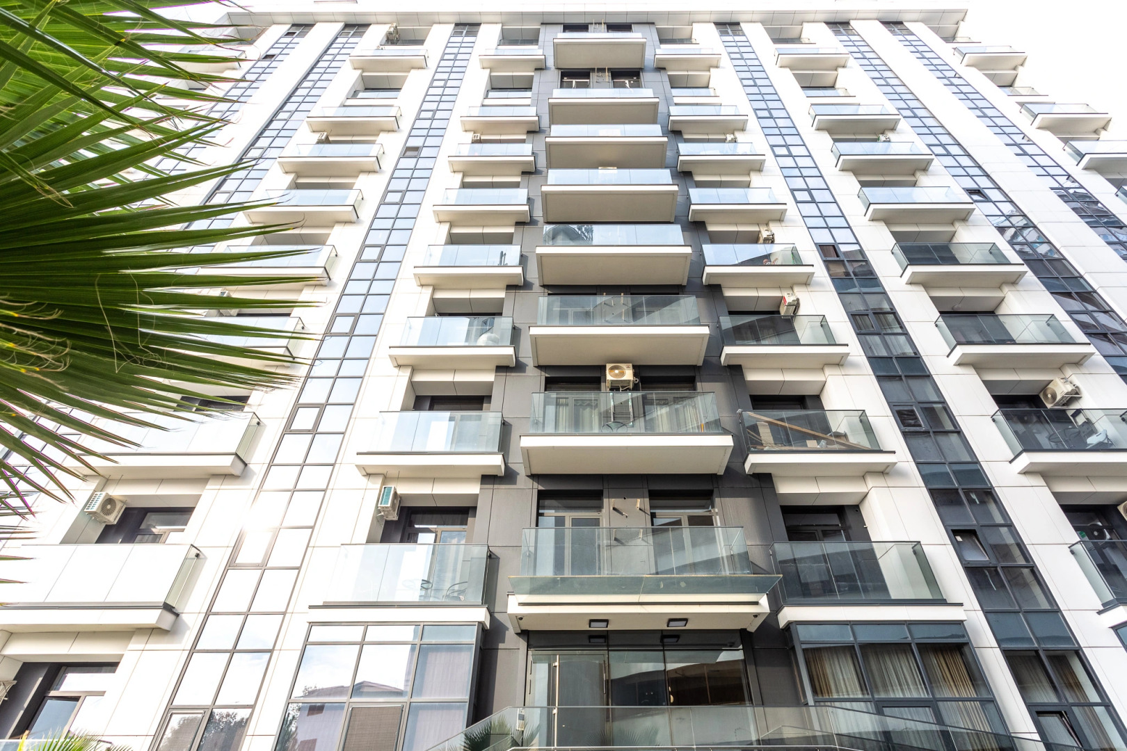 Апартаменты Фестивальный Lamare 6 с Балконом и Видом на Море