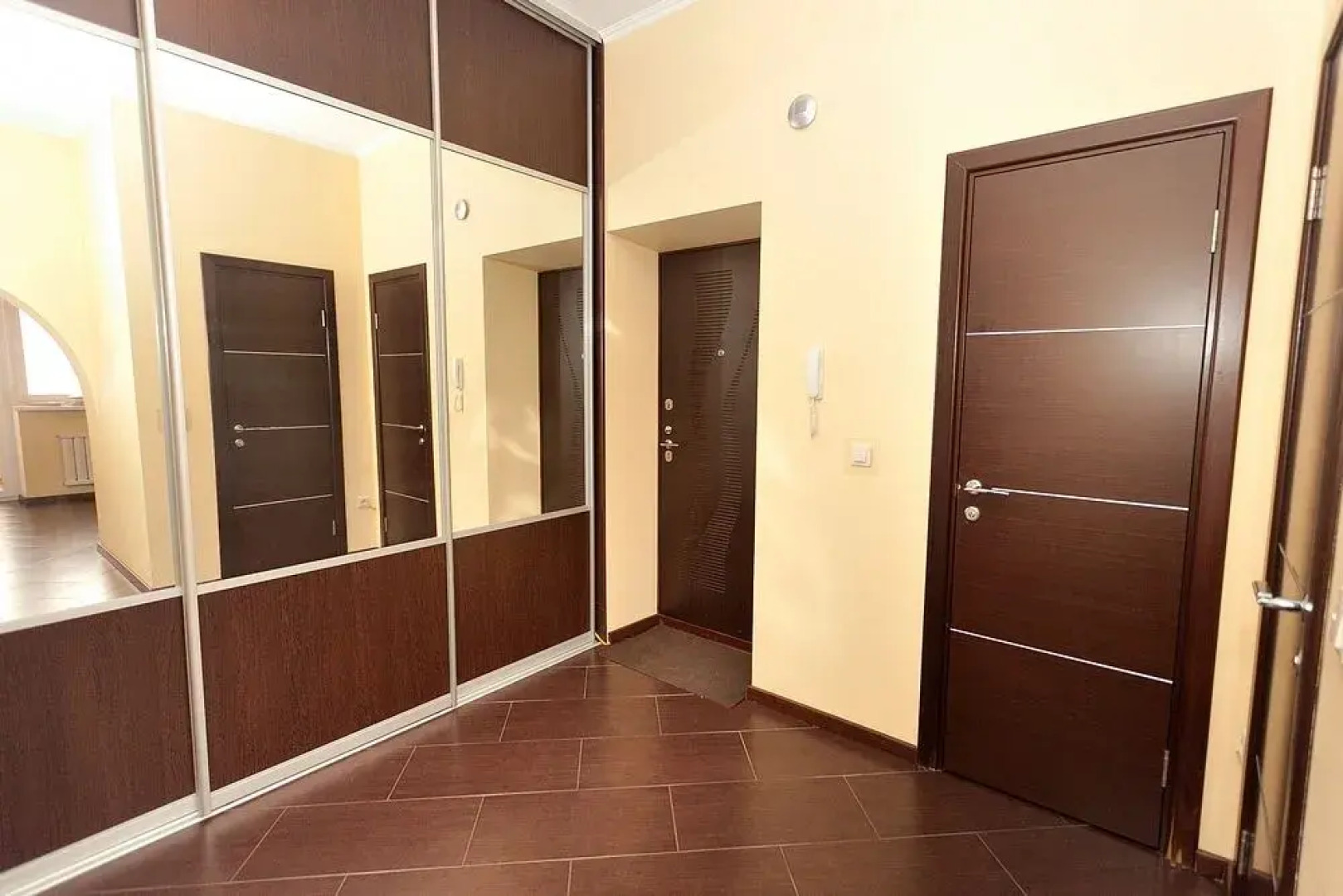 Апартаменты Гранд Казань Чистопольская 32