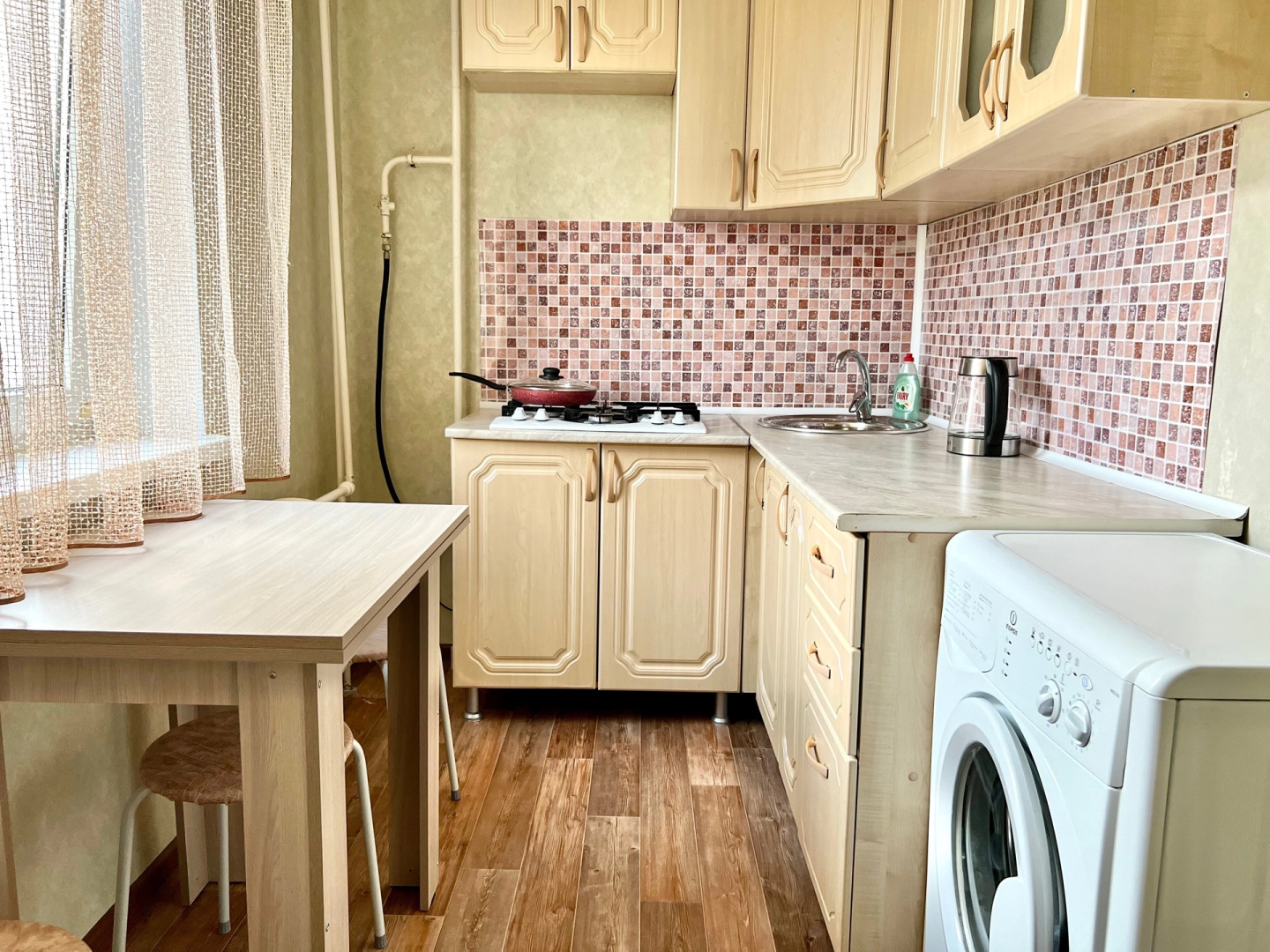 Квартира Эконом на Весенней 10