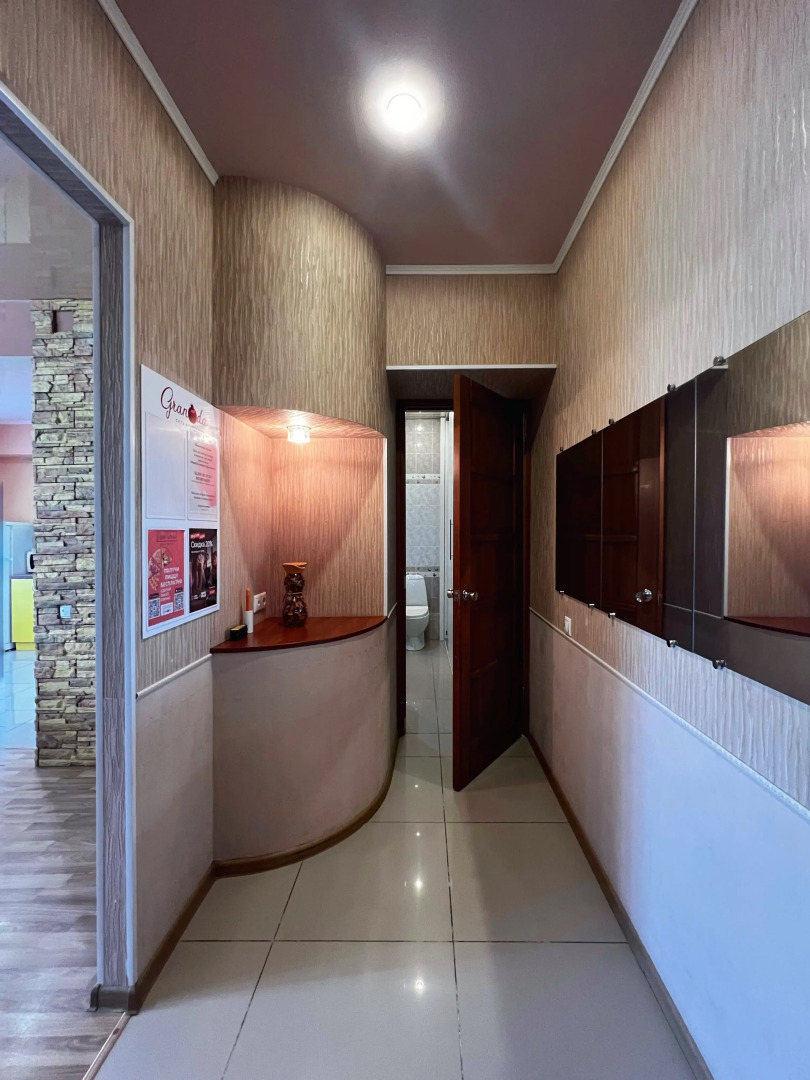 Апартаменты "Granada" Отличный вариант двухкомнатной квартиры в центре города недалеко от ЖД Вокзала