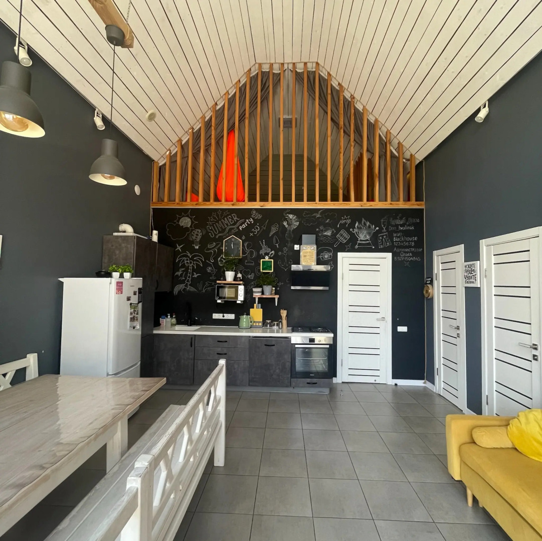 Вилла Черный дом