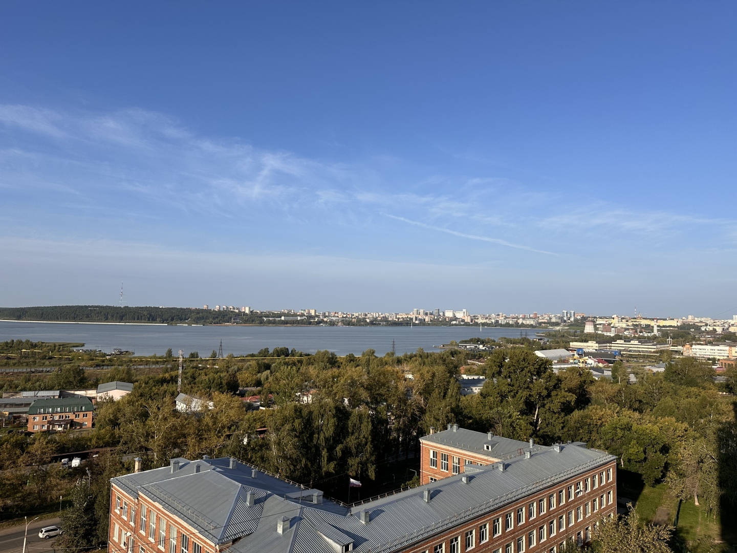 1-к. квартира на Заречном шоссе с шикарным видом на город, 35 м², 11 этаж