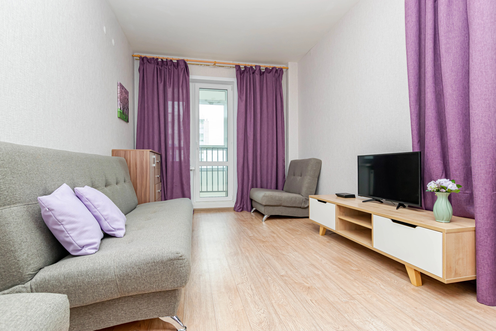 Квартира Двухкомнатная у Комсомольской площади