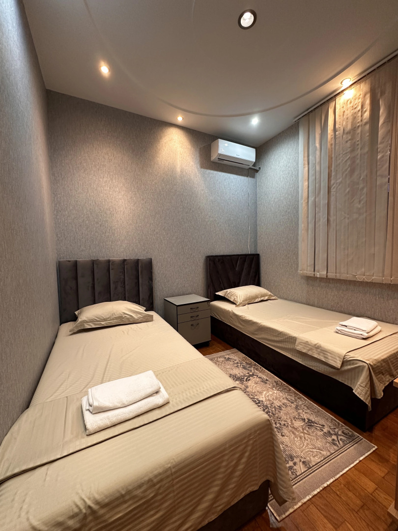 Отель Ревивал