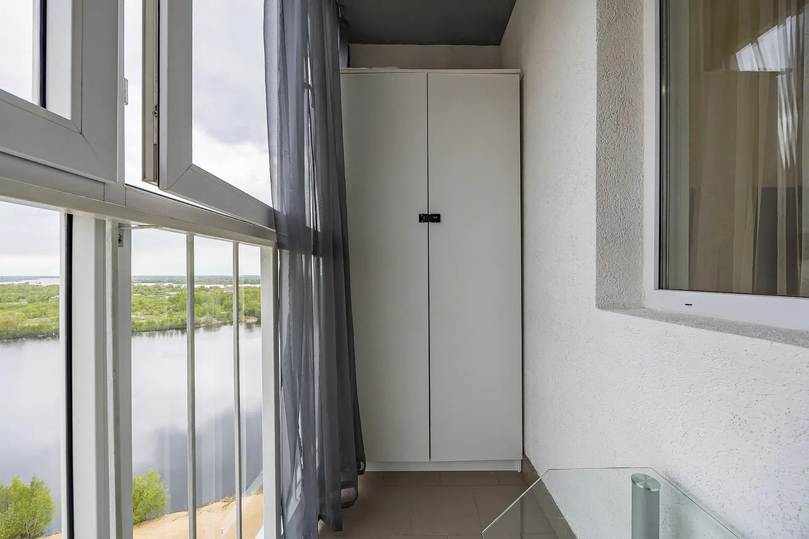 Квартира Уют у озера на 15 Этаже