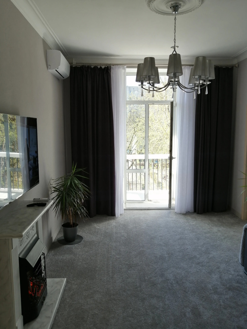 Апартаменты Ленина 12