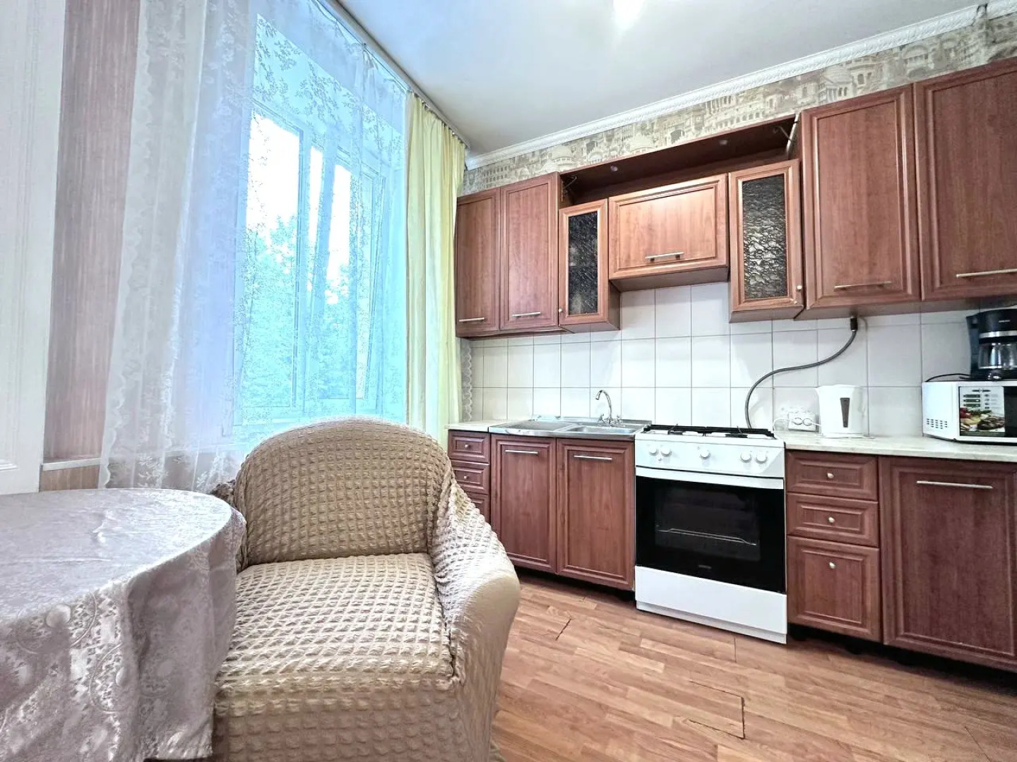 Квартира трехкомнатная в центре на Весенней