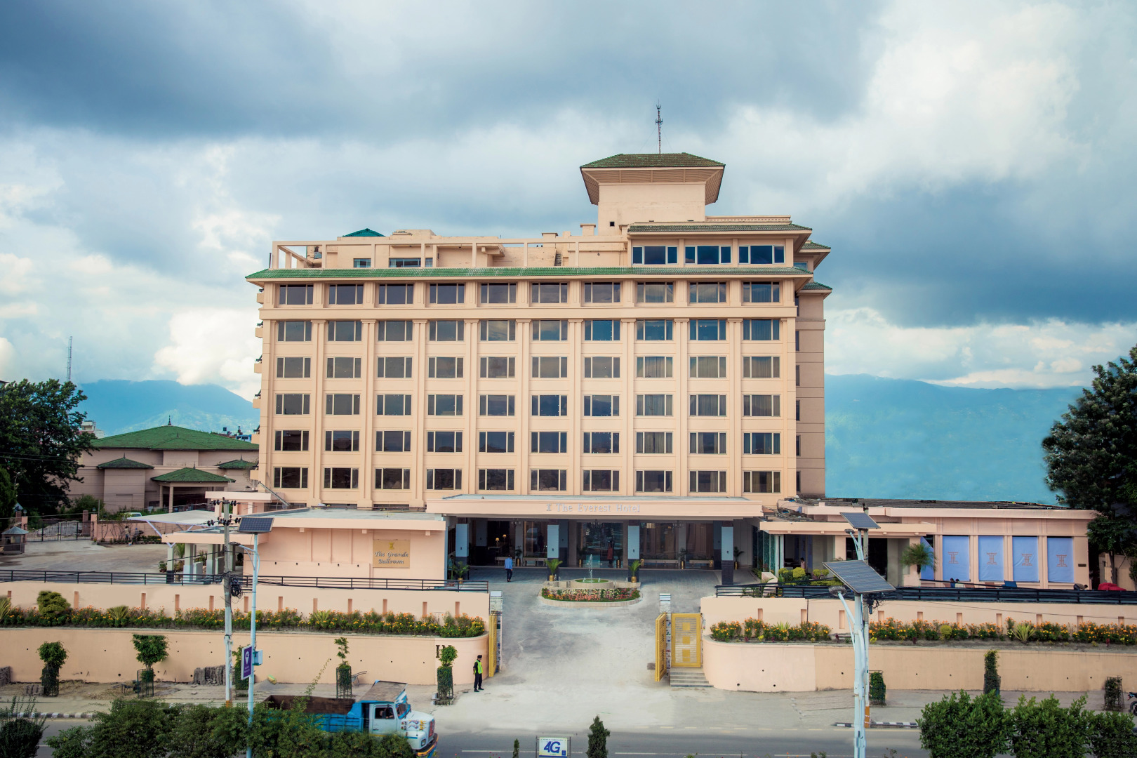 Отель The Everest Kathmandu