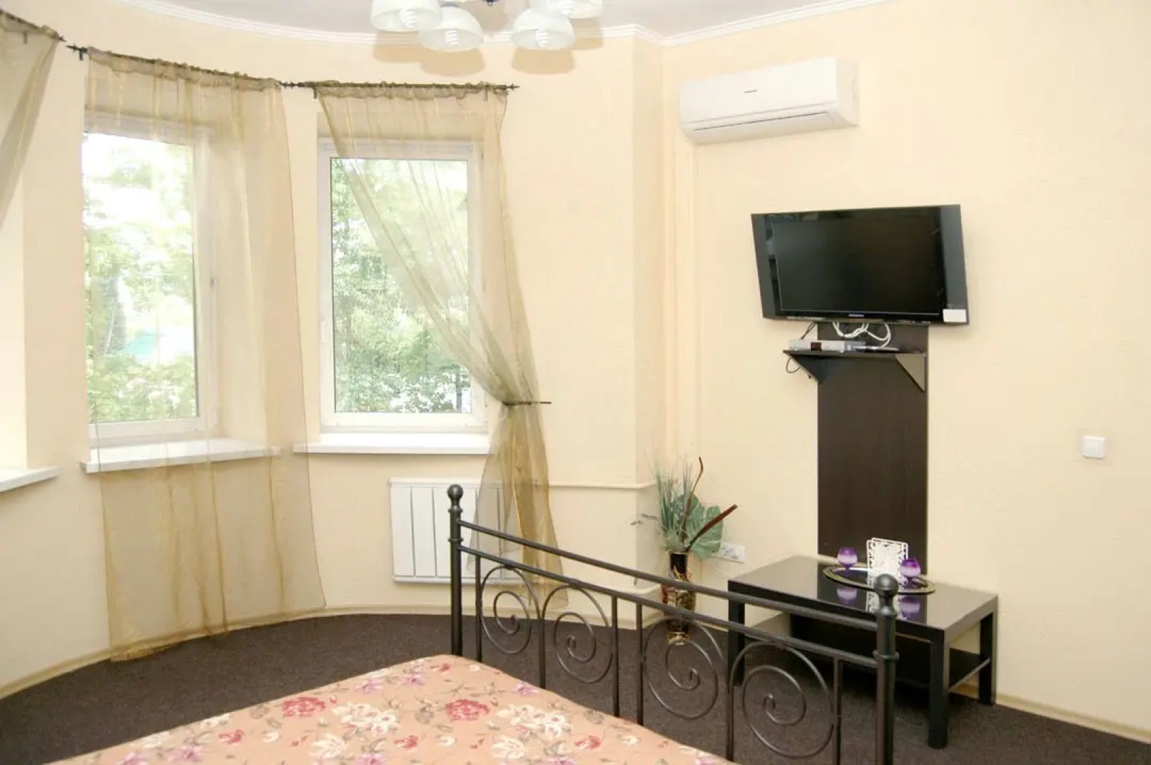 Отель Ливадия