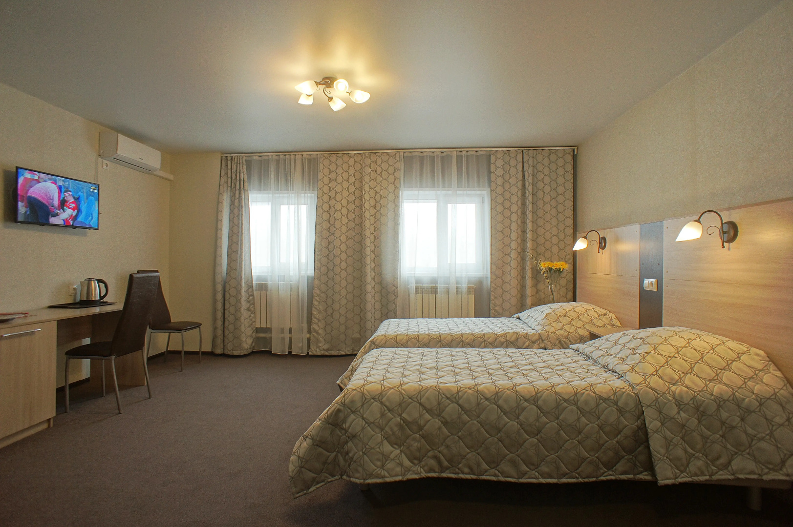 Отель Славянка