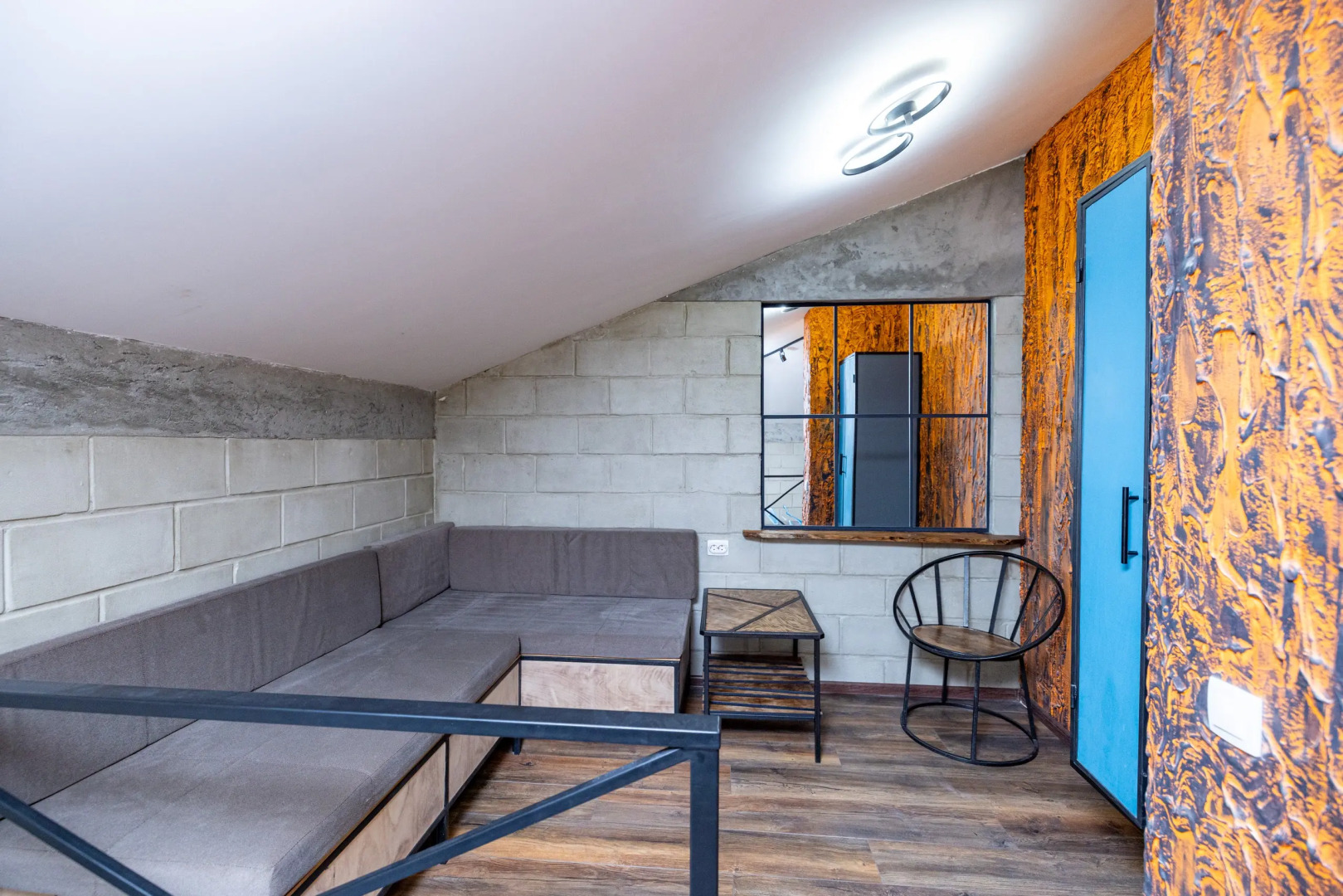 Двухуровневая квартира с сауной Огонь-Вода