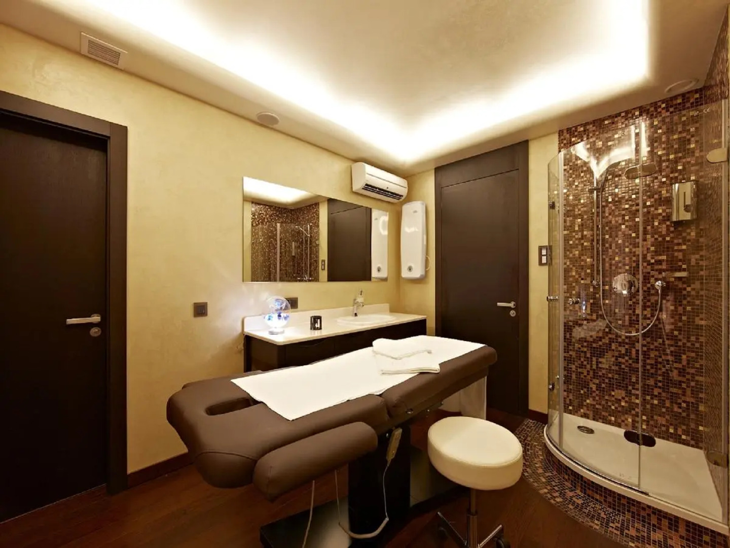 Отель Двор Подзноева - Главный Корпус