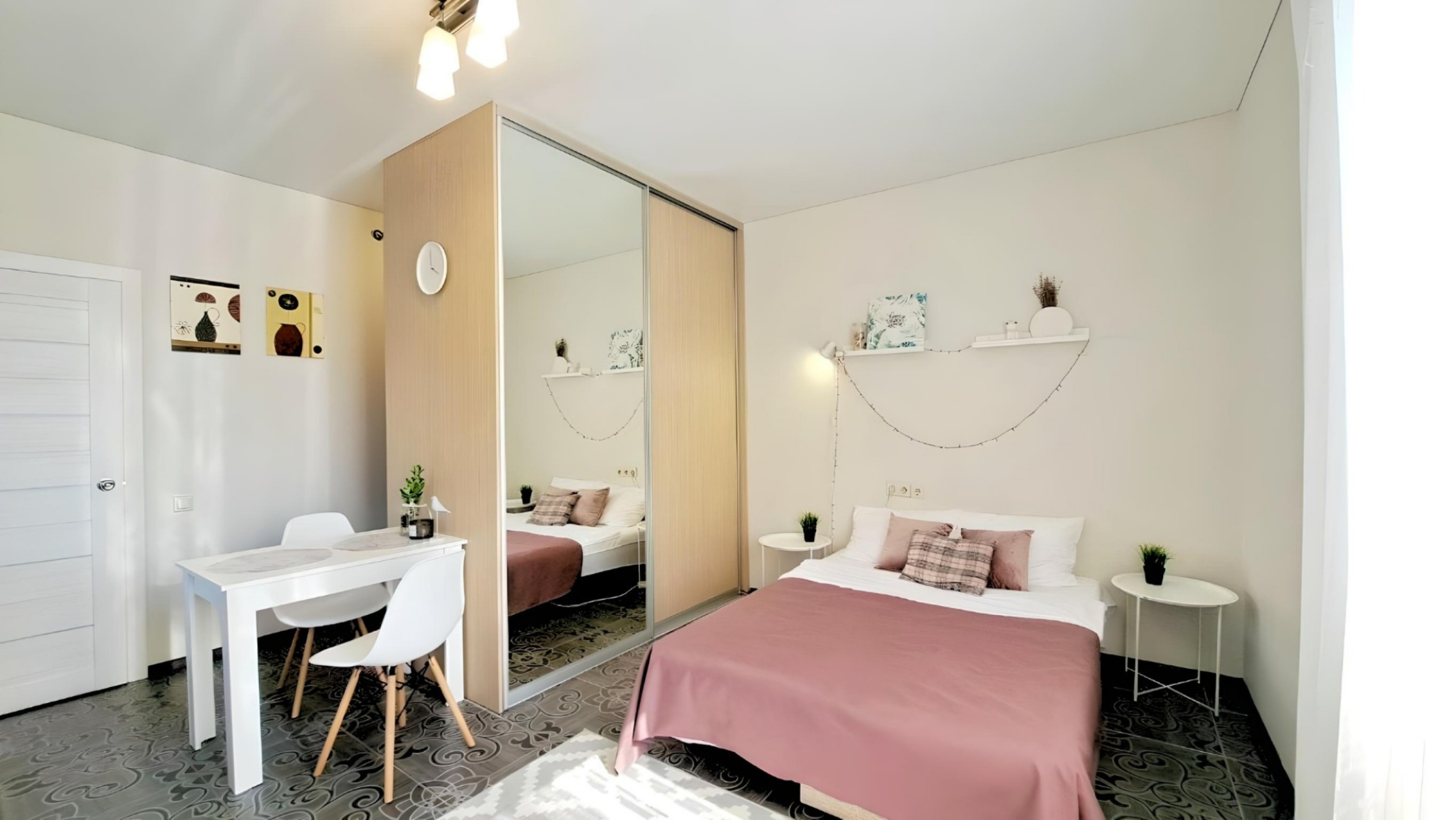 Апартаменты Студия на Соболевке