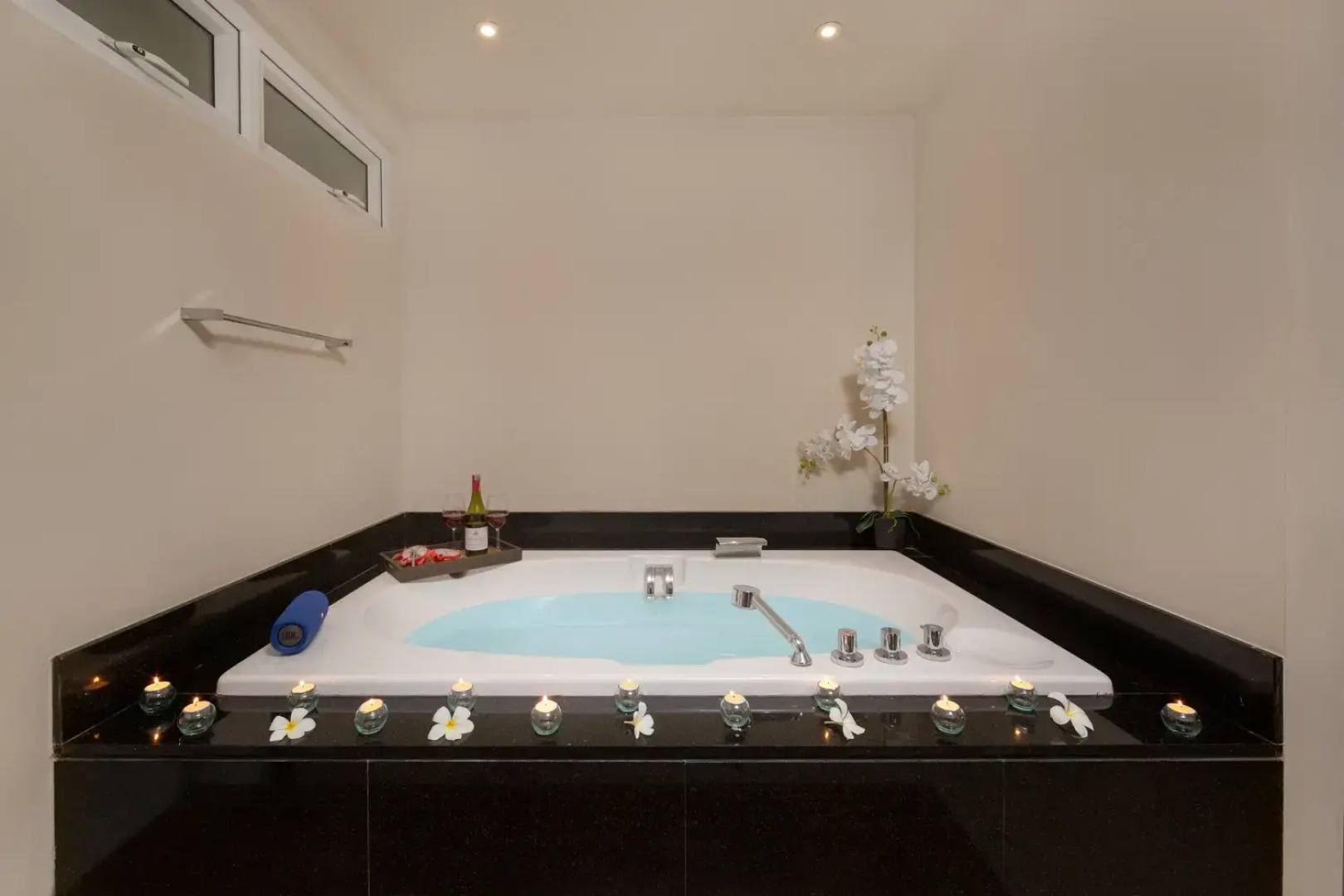 Апартаменты Suite Beni 2BR Serenity by Tropiclook