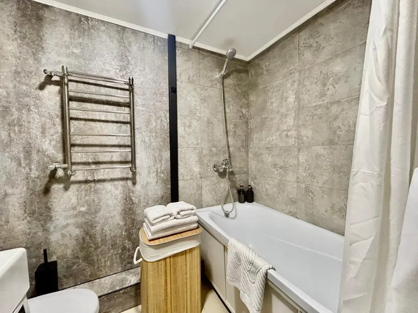 Апартаменты Двухуровневая студия Loft в центре города