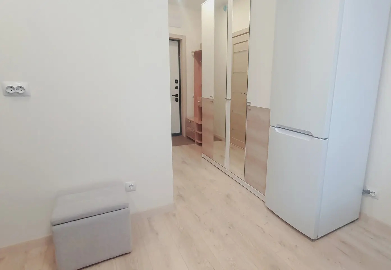 Квартира Студия с Видом на Красивый Закрытый Двор