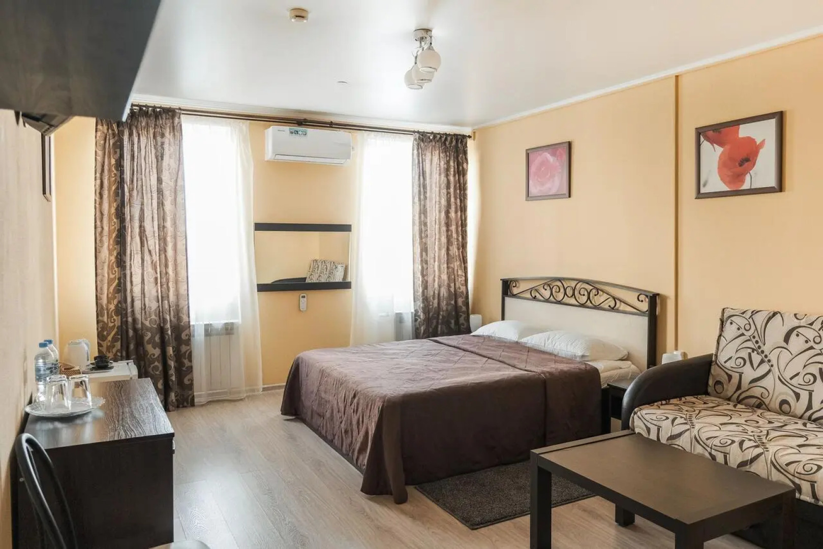 Отель Континент