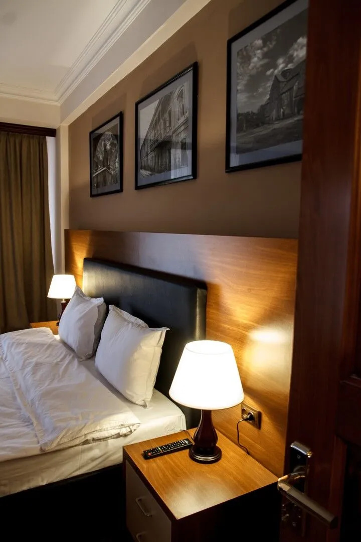 Отель Plaza Viktoria