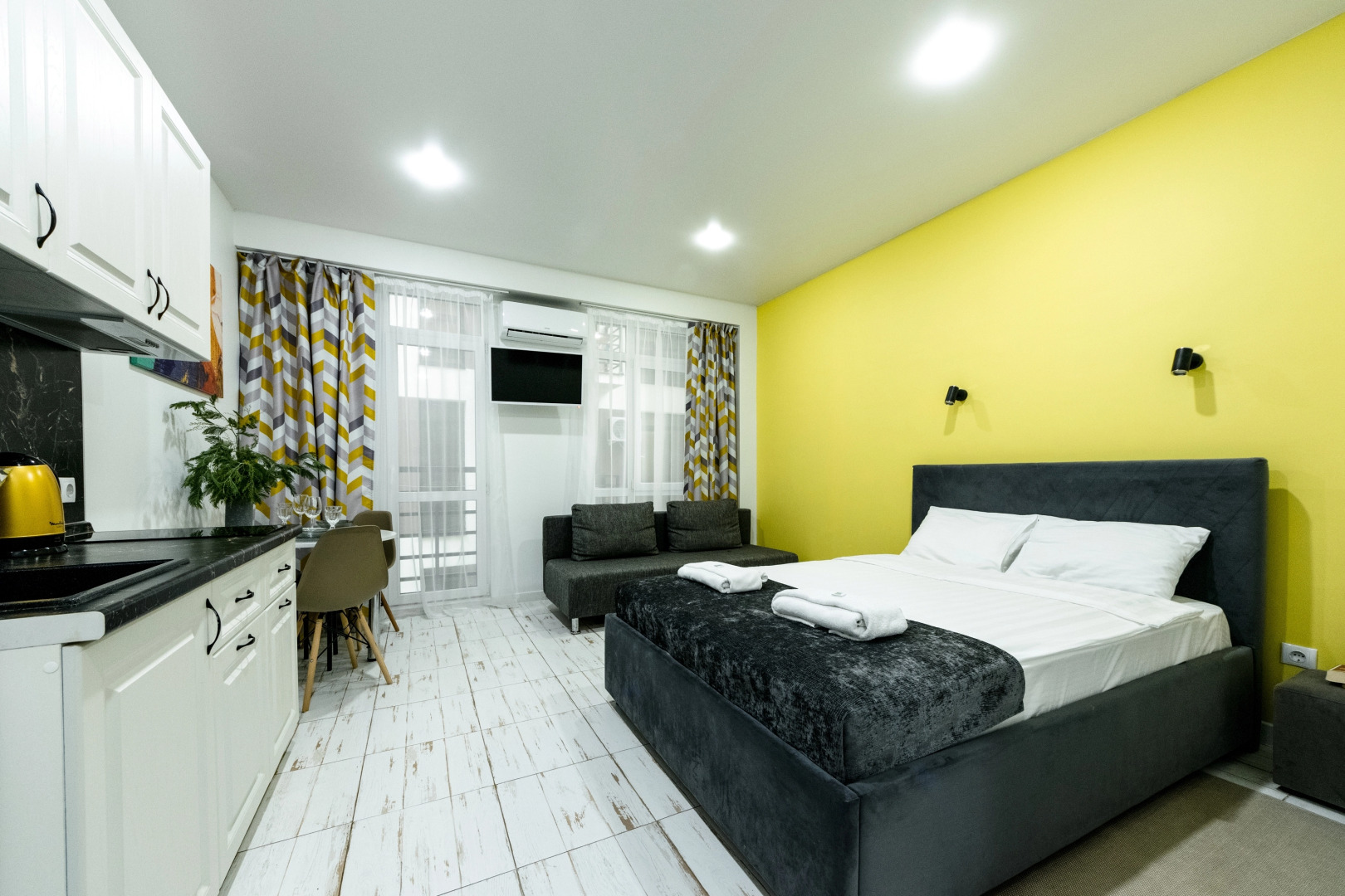 Апартаменты современные Морент 25 кв. м в ЖК Сорренто Парк