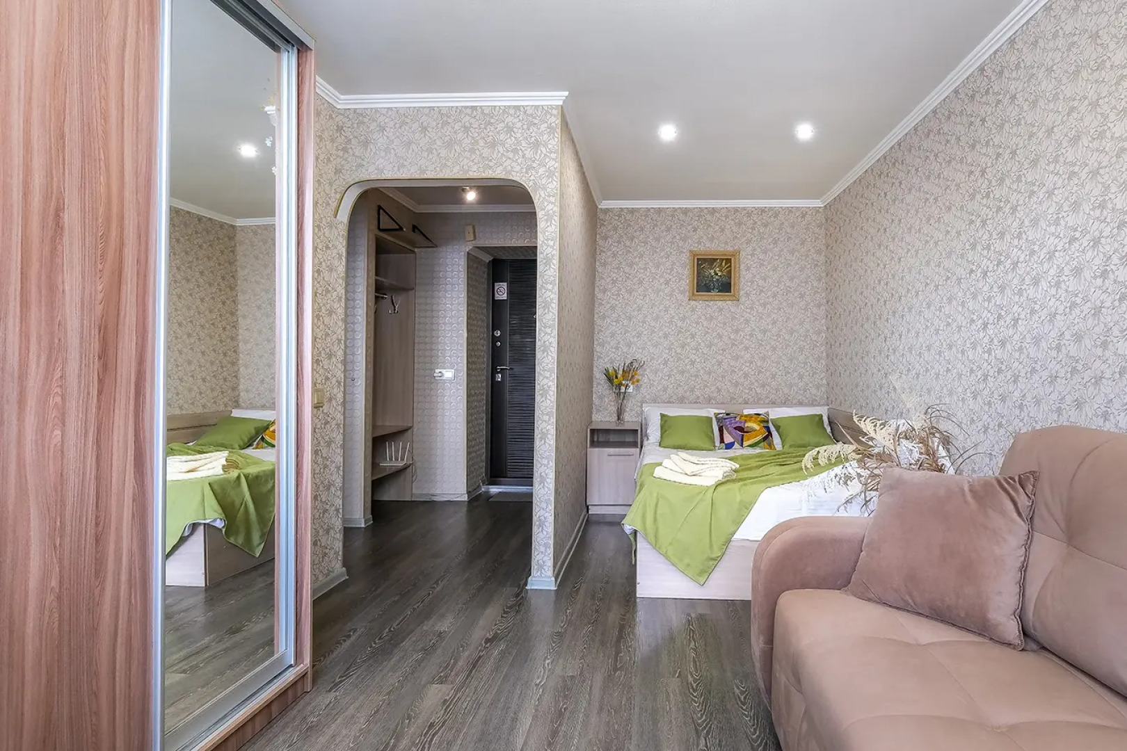 Квартира возле ЖД вокзала