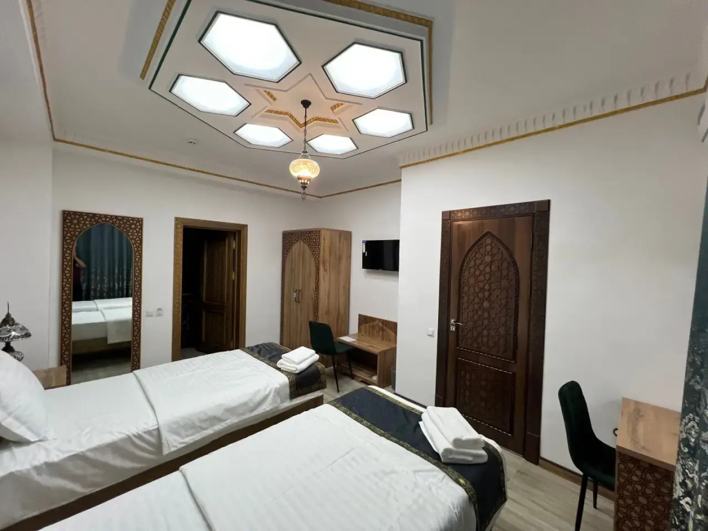 Бутик-отель Mehrob Hotel