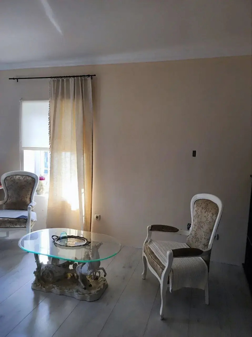 Апартаменты на 2 этаже коттеджа