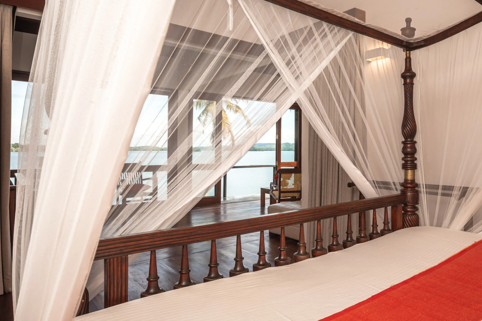 Вилла South Point Cottage 3 bedrooms Lake front