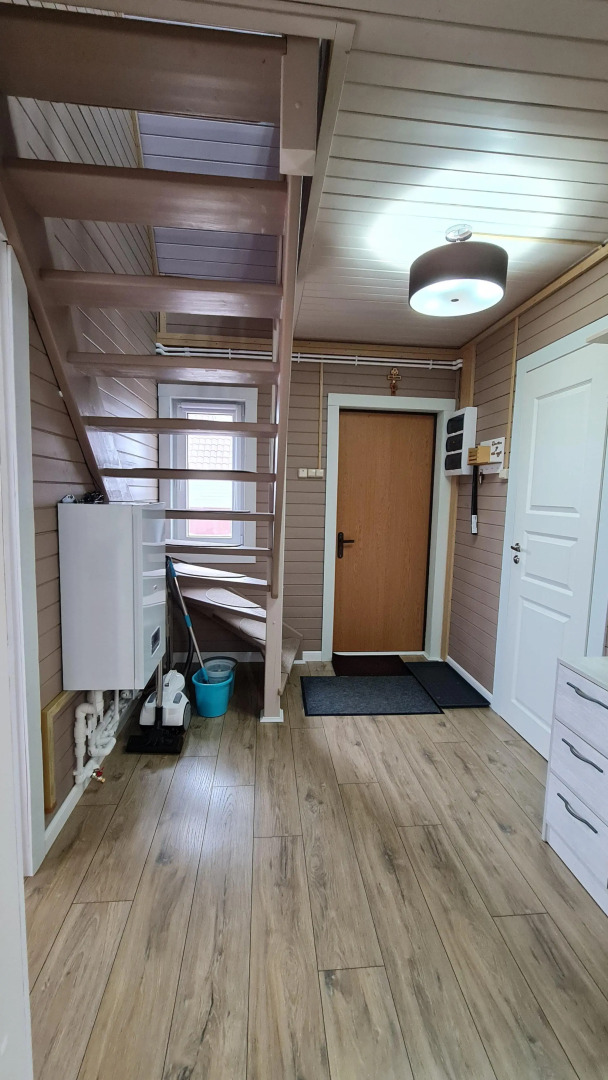 Частный Дом с Красным Залом